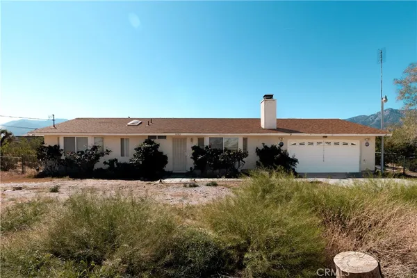 $2,000 | 32303 Sapphire Road, Lucerne Valley, CA 92356