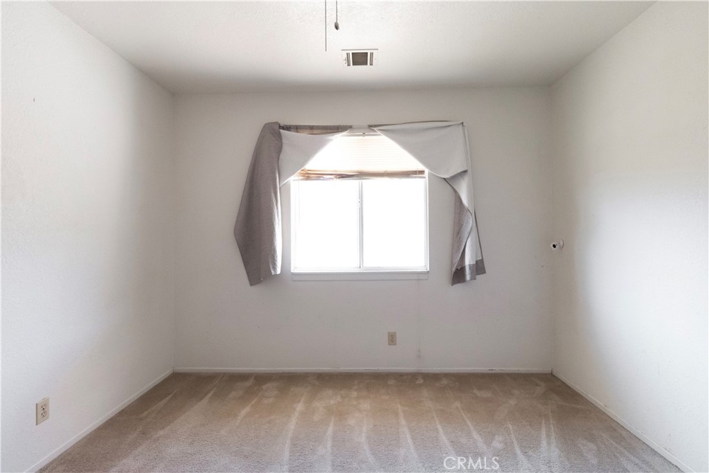 32303 Sapphire Road Lucerne Valley, CA 92356 - Photo 14 of 18