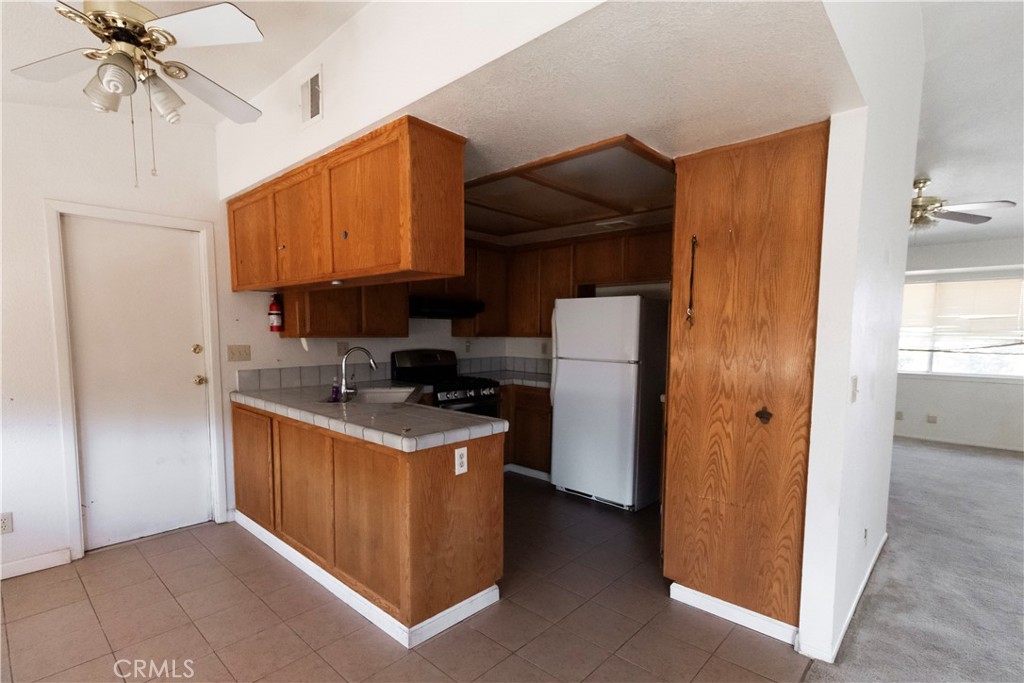 32303 Sapphire Road Lucerne Valley, CA 92356 - Photo 9 of 18
