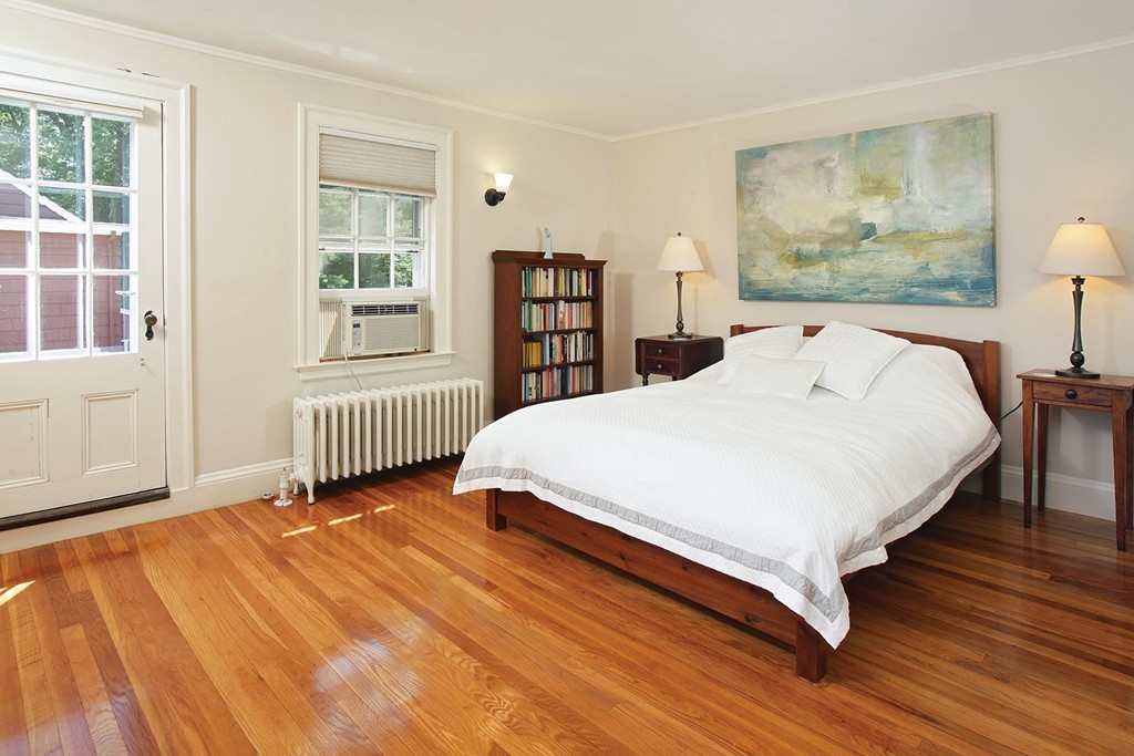 93 Woodcliff Road Newton, MA 02461 - Photo 6 of 10