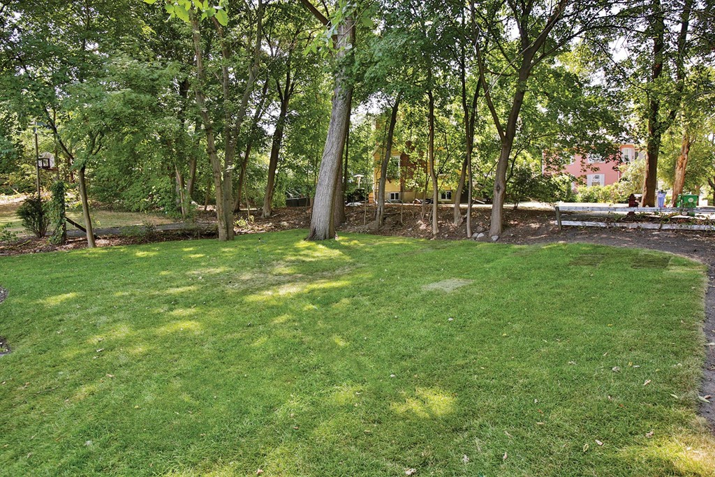 93 Woodcliff Road Newton, MA 02461 - Photo 10 of 10