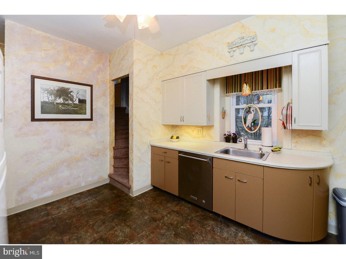 17 Llandaff Road Havertown, PA 19083 - Photo 9 of 25