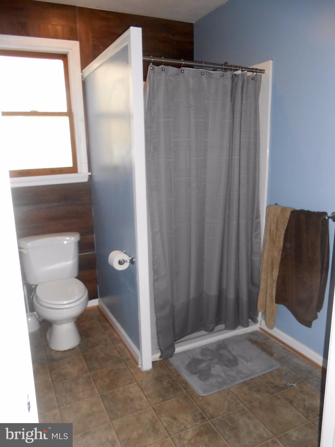 492 Joans Quadrangle Road Front Royal, VA 22630 - Photo 17 of 27 Bath (Master)