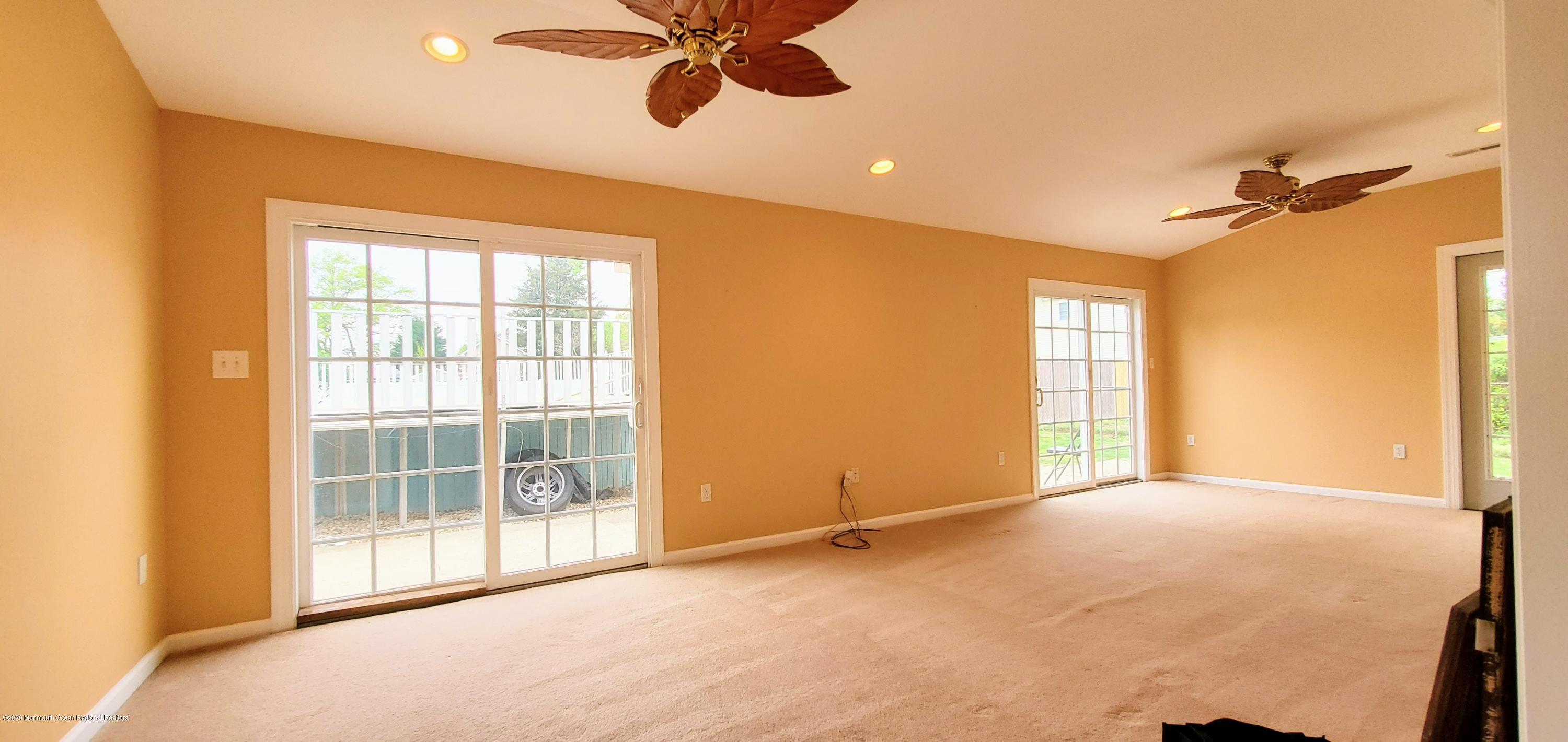 3 Knollwood Road Edison, NJ 08817 - Photo 8 of 19 3 E. Knollwood