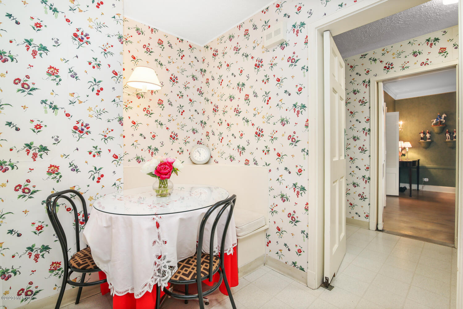 28 Pheasant Lane Greenwich, CT 06830 - Photo 19 of 49 a white bath tub sitting next to a sink