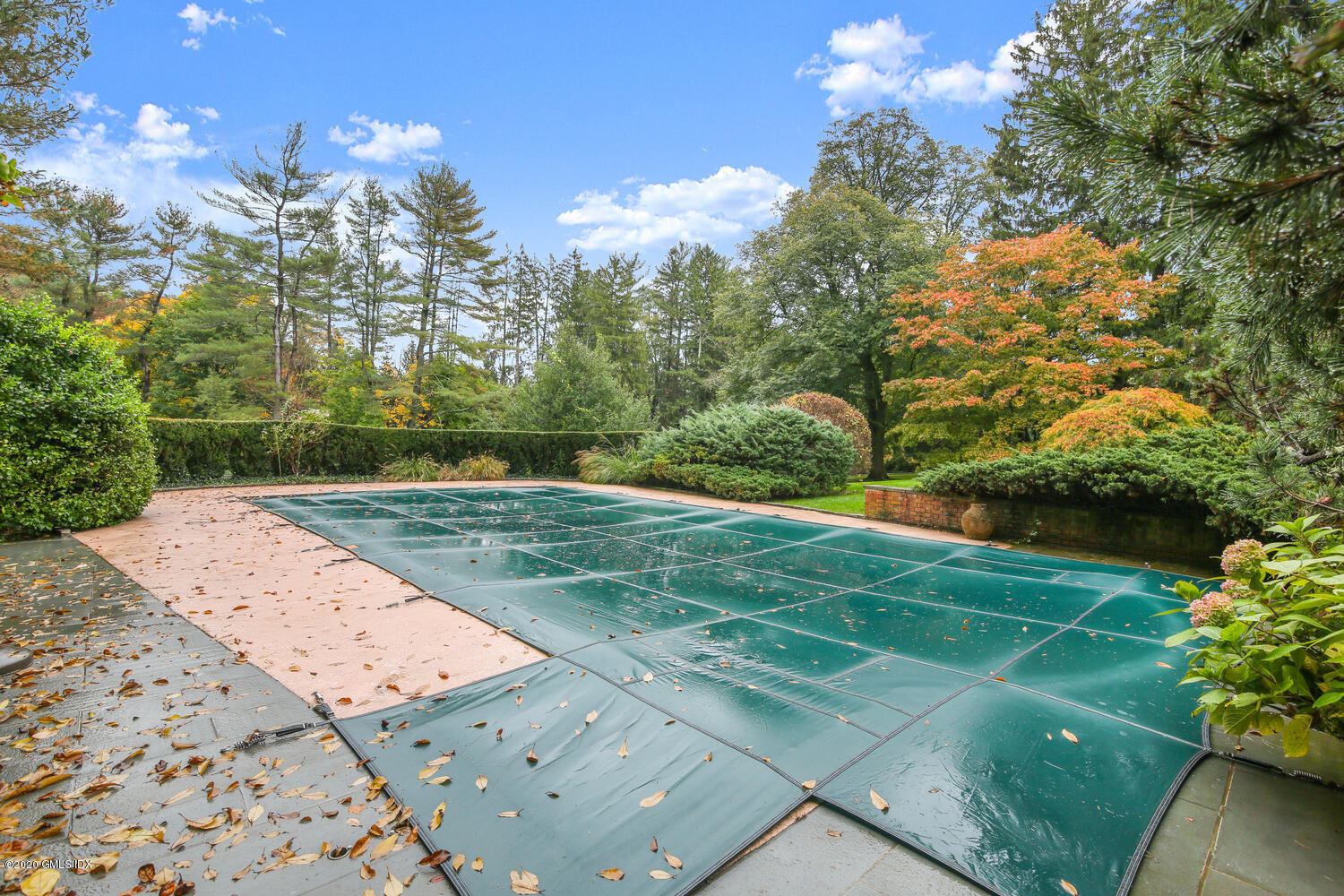 28 Pheasant Lane Greenwich, CT 06830 - Photo 43 of 49 a view of a backyard