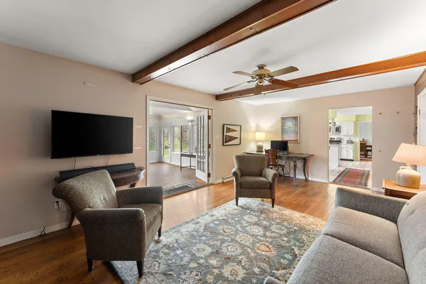 $449,900 | 2007 Sherwood Drive, Valparaiso, IN 46385