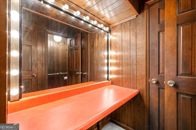 an empty room with window