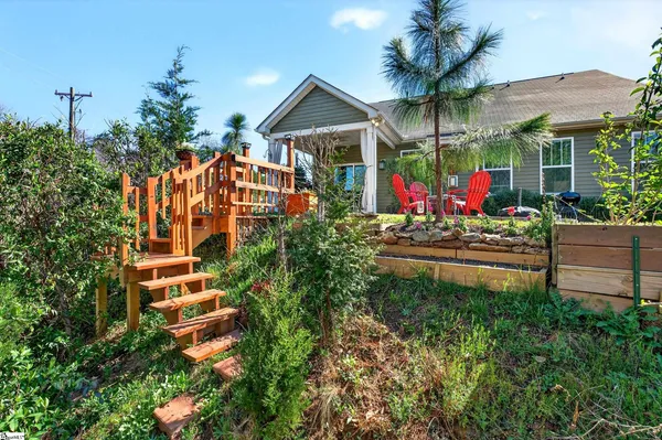 $375,000 | 402 Vestry Place, Moore, SC 29369