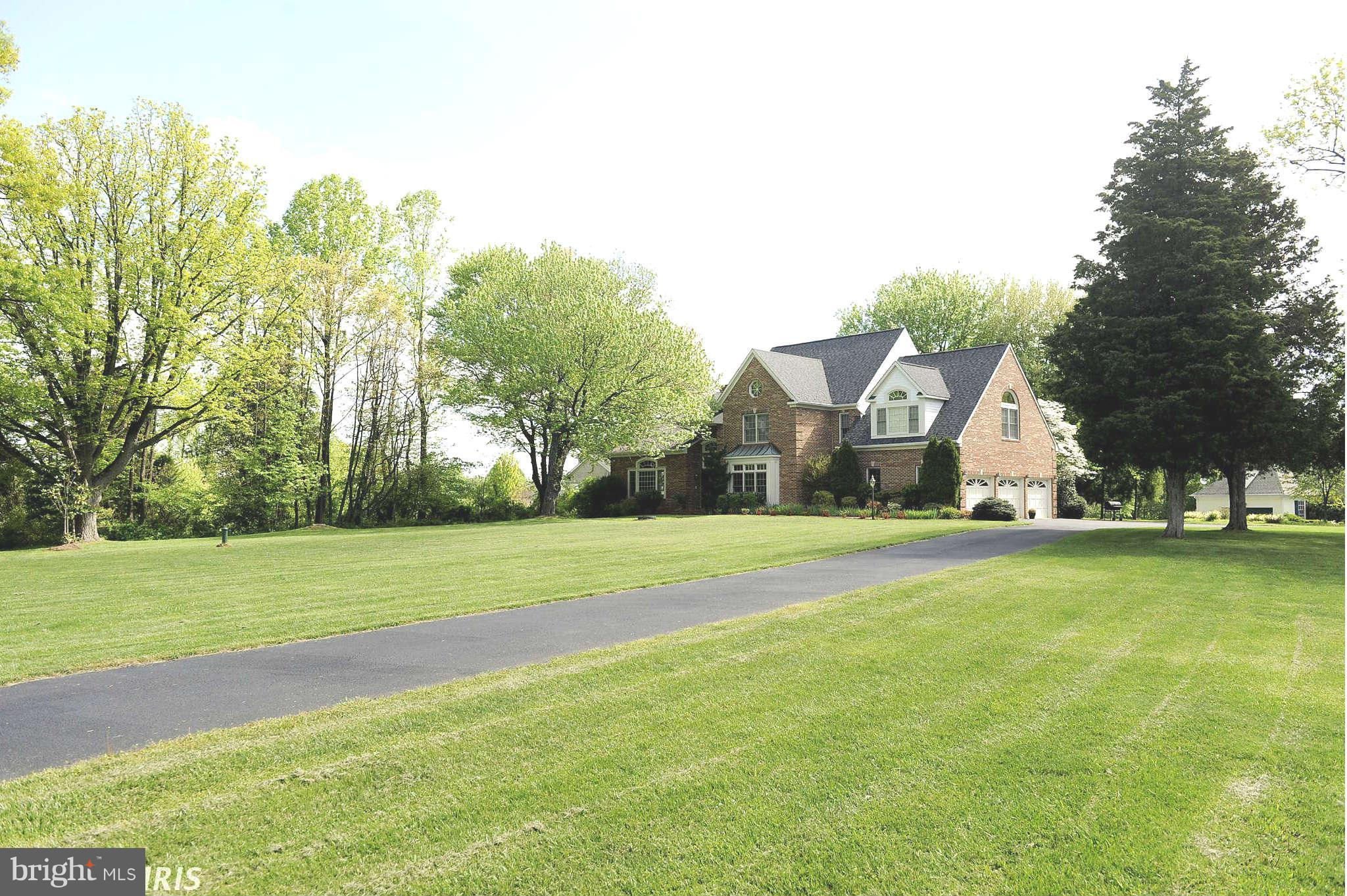 831 Utterback Store Road Great Falls, VA 22066 - Photo 2 of 30 Exterior (Front)
