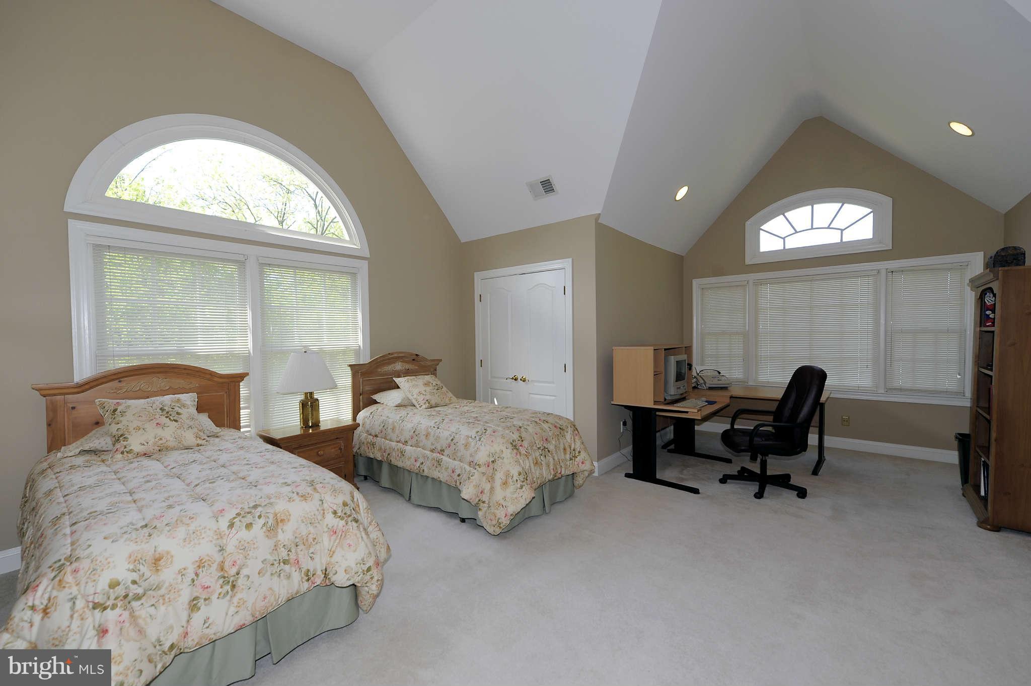 831 Utterback Store Road Great Falls, VA 22066 - Photo 21 of 30 Bedroom