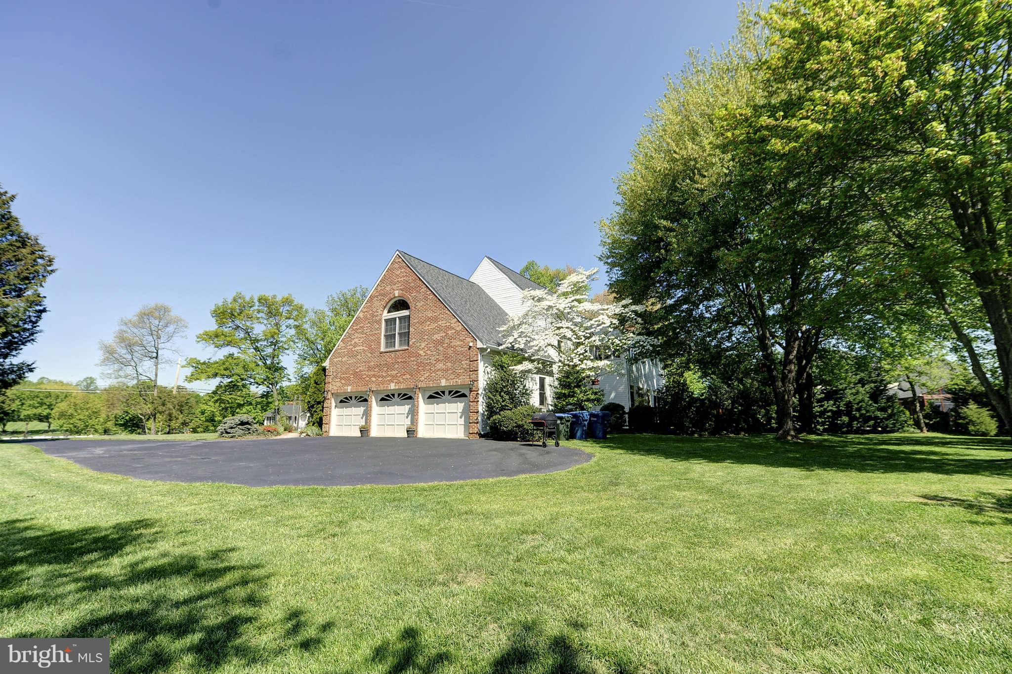 831 Utterback Store Road Great Falls, VA 22066 - Photo 25 of 30 Exterior (General)