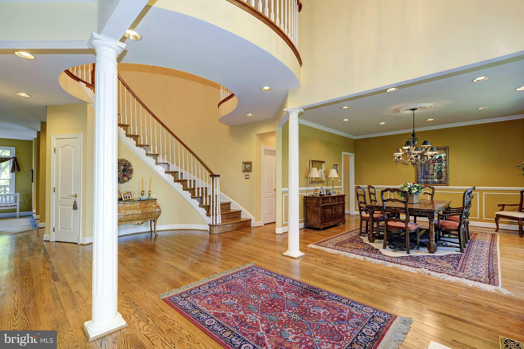 831 Utterback Store Road Great Falls, VA 22066 - Photo 5 of 30 Interior (General)