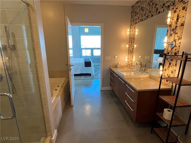 $3,000 | 200 Hoover Avenue, Unit 2009, Las Vegas, NV 89101