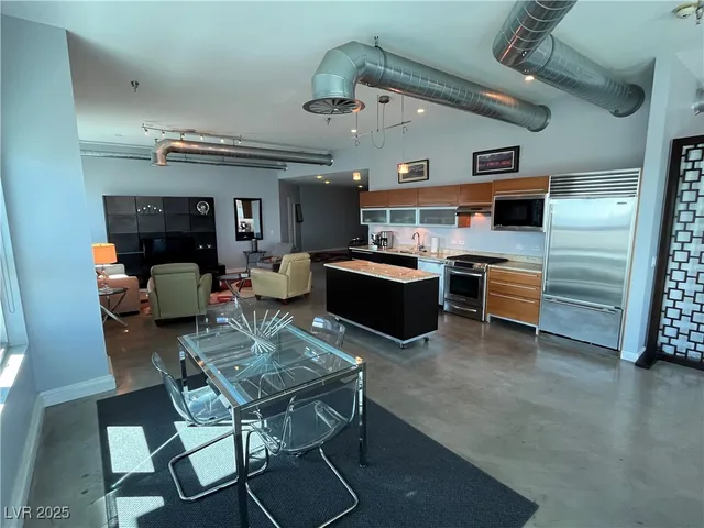 $3,000 | 200 Hoover Avenue, Unit 2009, Las Vegas, NV 89101