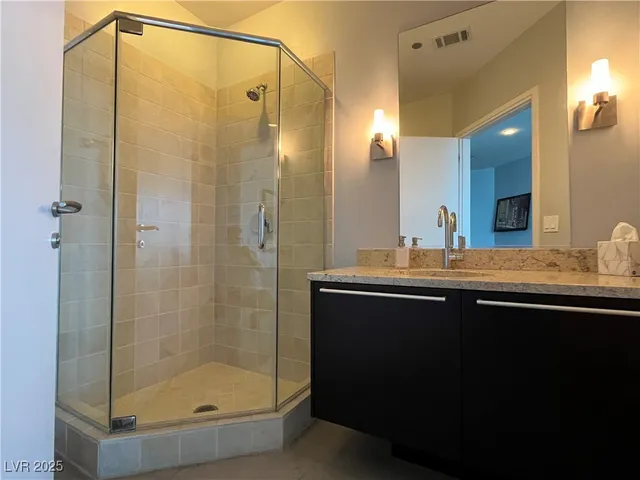 $3,000 | 200 Hoover Avenue, Unit 2009, Las Vegas, NV 89101