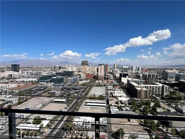 $3,000 | 200 Hoover Avenue, Unit 2009, Las Vegas, NV 89101