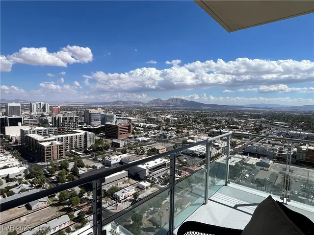 $3,000 | 200 Hoover Avenue, Unit 2009, Las Vegas, NV 89101