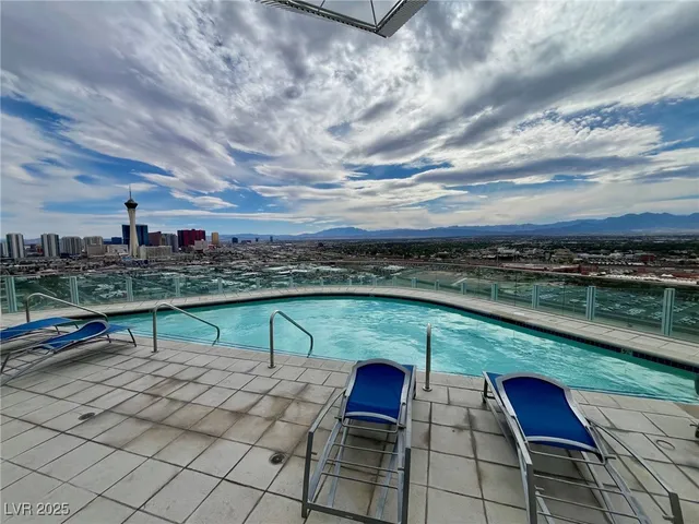 $3,000 | 200 Hoover Avenue, Unit 2009, Las Vegas, NV 89101