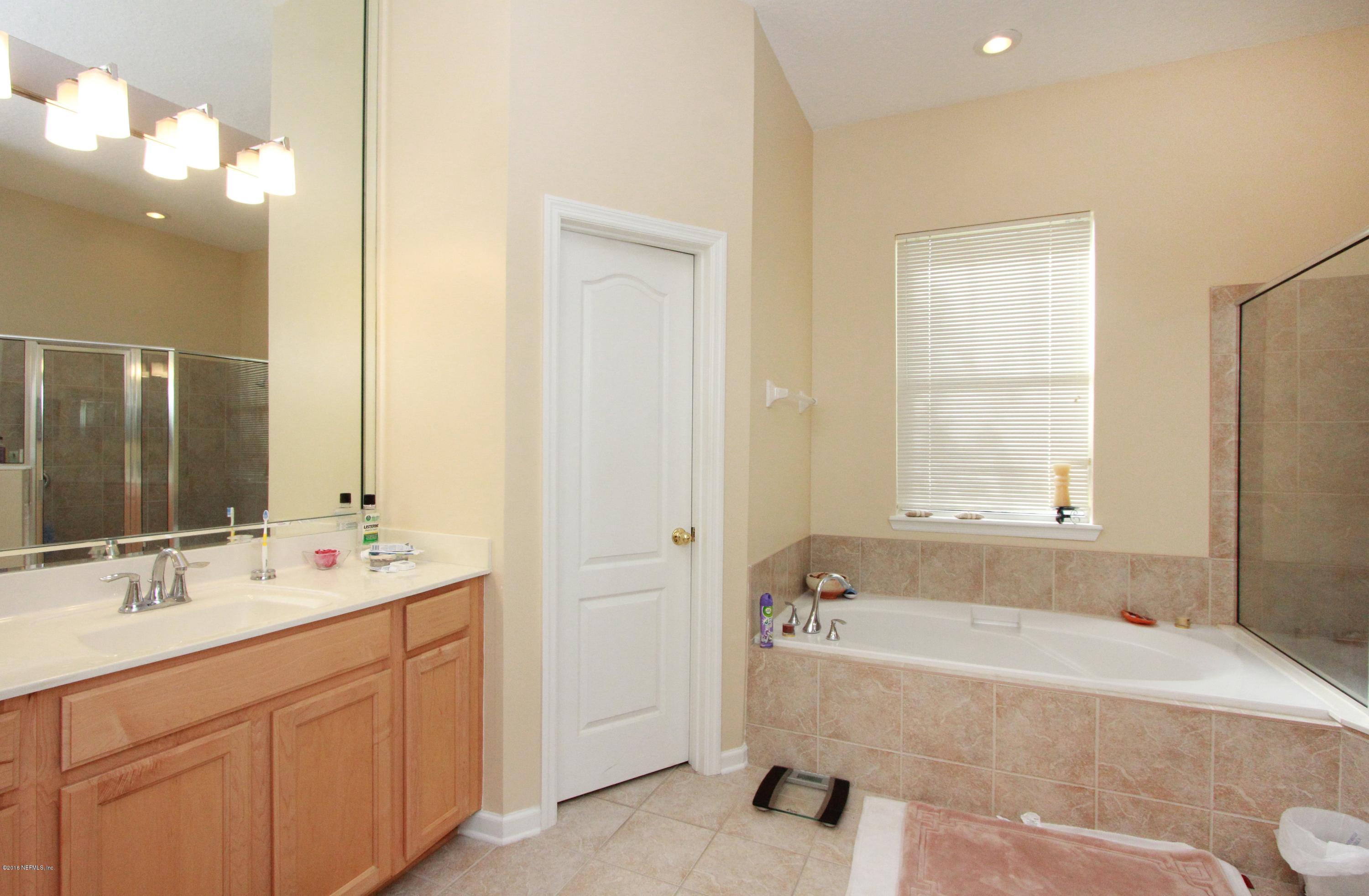 804 Ifield Road St. Augustine, FL 32095 - Photo 12 of 26 masterbath