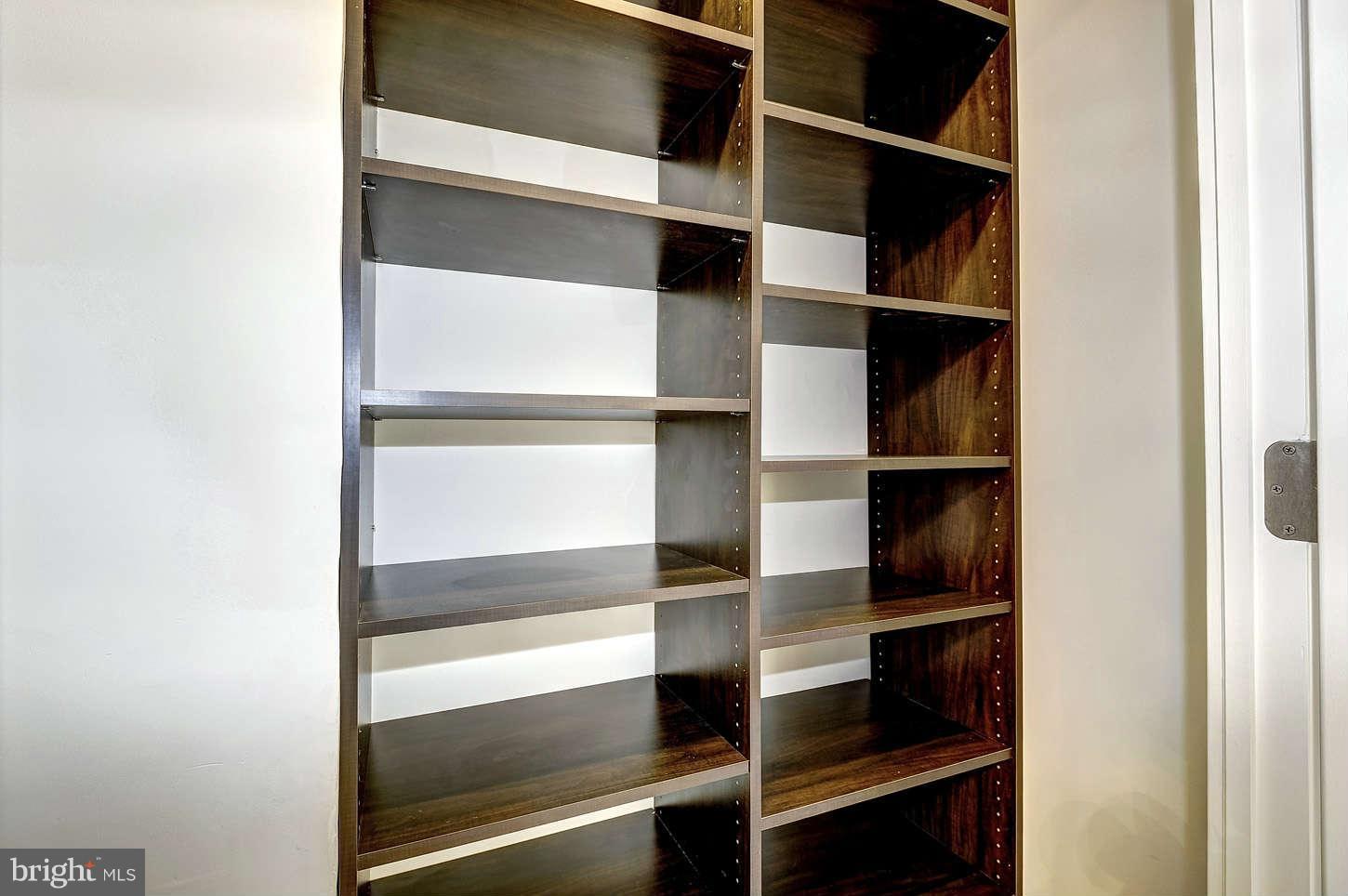 1910 Kalorama Road Northwest, Unit 205 Washington, DC 20009 - Photo 12 of 14 Interior General
