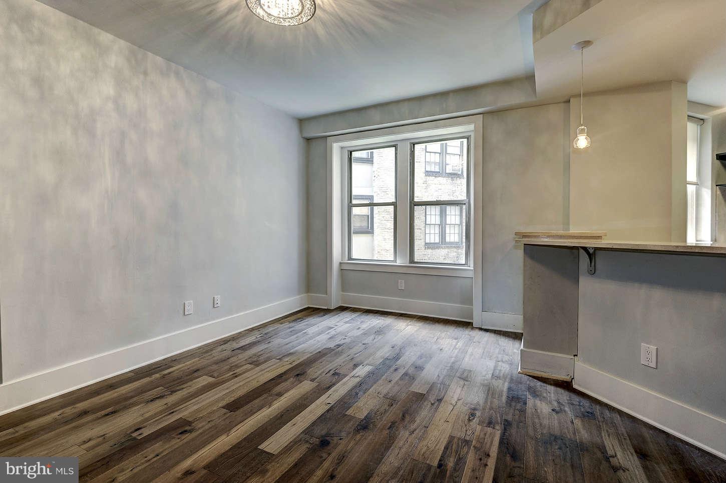 1910 Kalorama Road Northwest, Unit 205 Washington, DC 20009 - Photo 5 of 14 Living Room