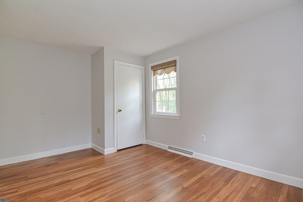 212 Jordan Road Franklin, MA 02038 - Photo 12 of 35 Gallery Image 12
