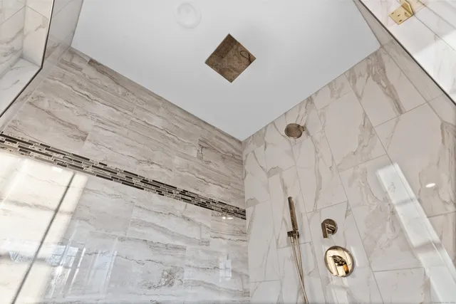 $999,900 | 3 Taylor Road, Colchester, CT 06415