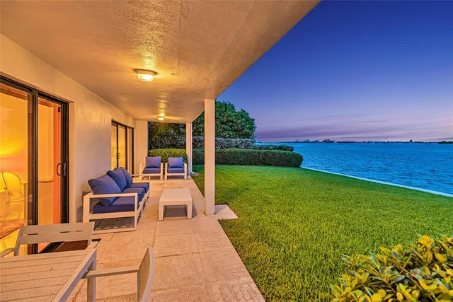 $10,000,000 | 1290 Northeast 83rd Street, Miami, FL 33138