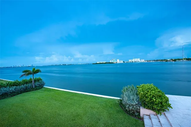 $10,000,000 | 1290 Northeast 83rd Street, Miami, FL 33138