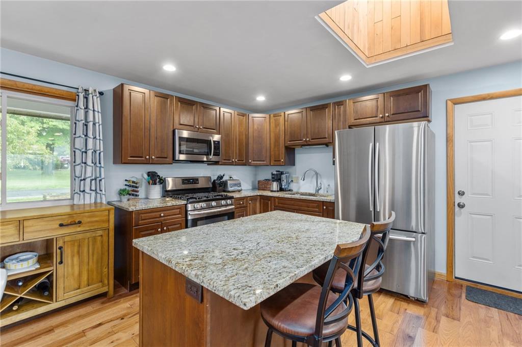 38 Fairview Road Pittsburgh, PA 15221 - Photo 6 of 17