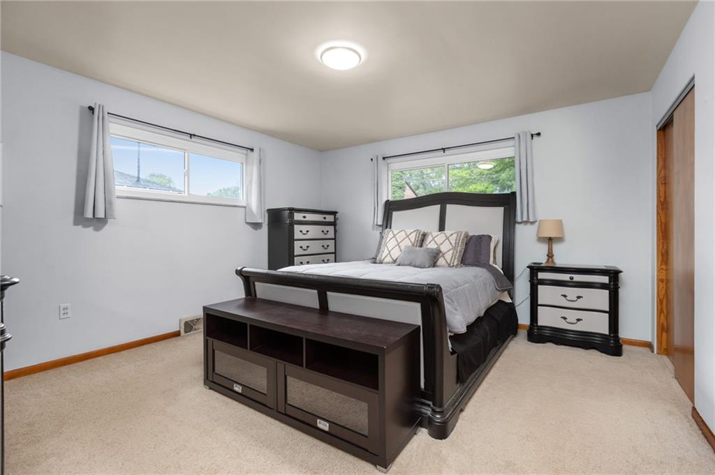 38 Fairview Road Pittsburgh, PA 15221 - Photo 8 of 17