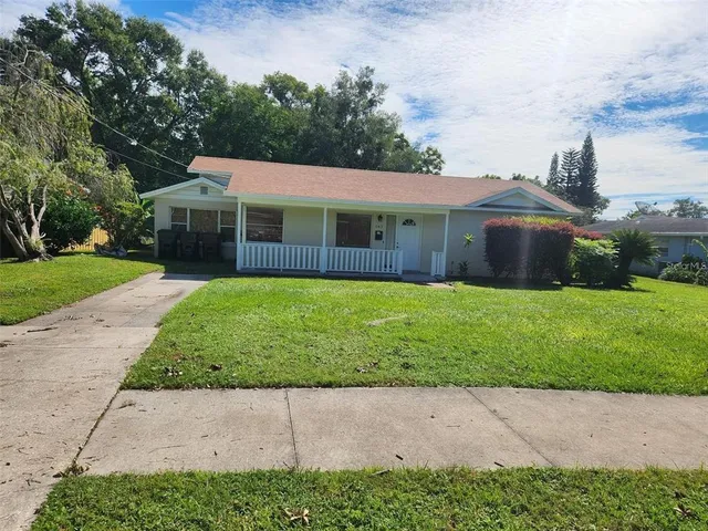 $2,300 | 843 Wessex Place, Orlando, FL 32803
