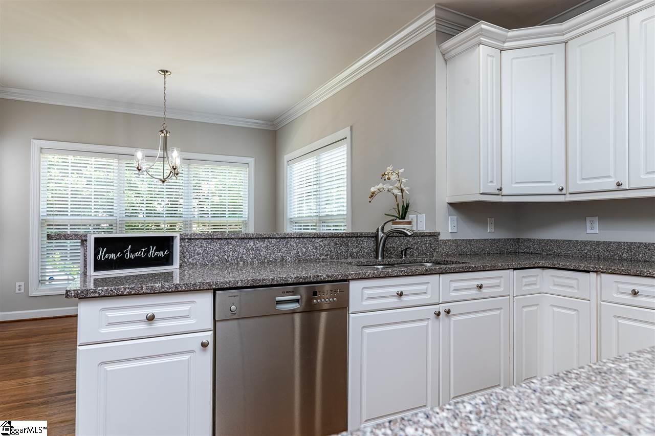 7 East Spindletree Way Greer, SC 29650 - Photo 11 of 36 Gallery Image 11