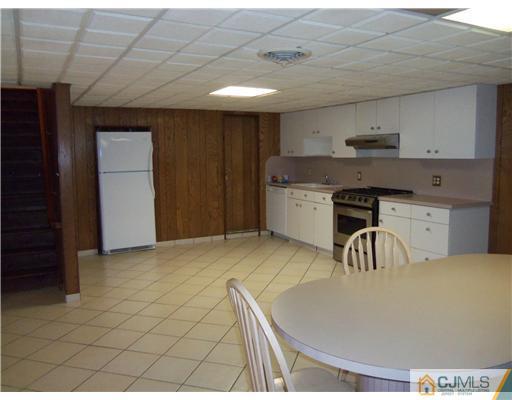 968 New Dover Road Edison, NJ 08820 - Photo 7 of 12