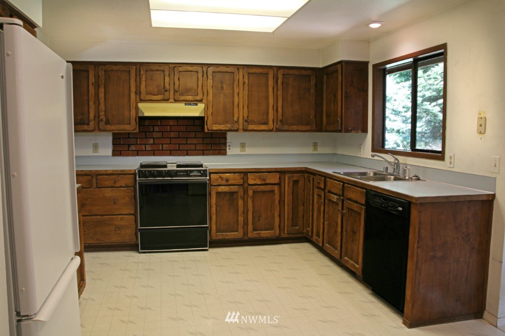 374 Kline Road Bellingham, WA 98226 - Photo 12 of 25