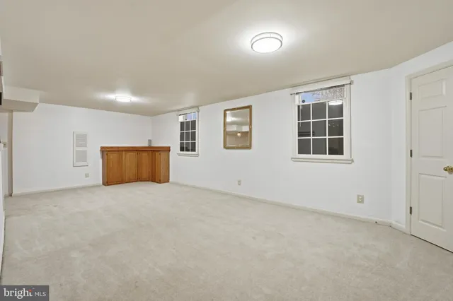 $648,999 | 3582 Lions Field Road, Triangle, VA 22172