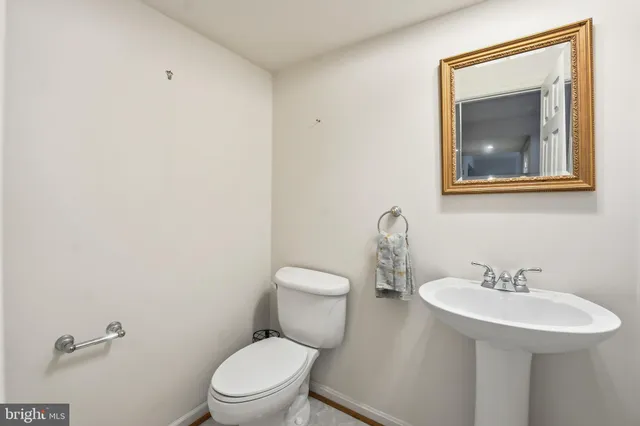 $648,999 | 3582 Lions Field Road, Triangle, VA 22172