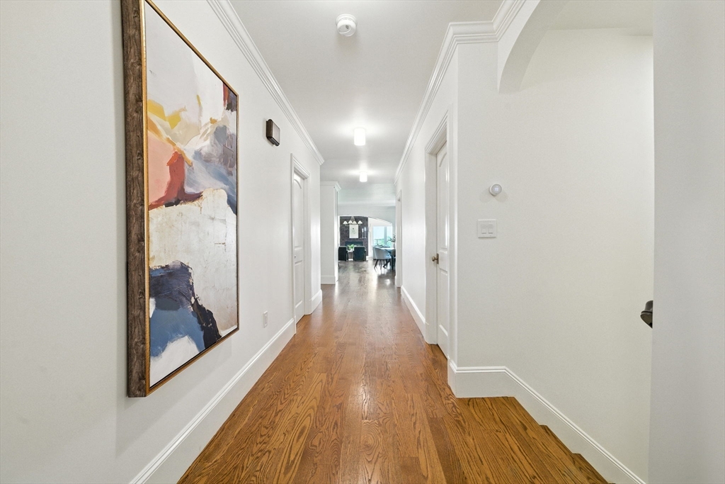 197 Winchester Street, Unit 1 Brookline, MA 02446 - Photo 4 of 42