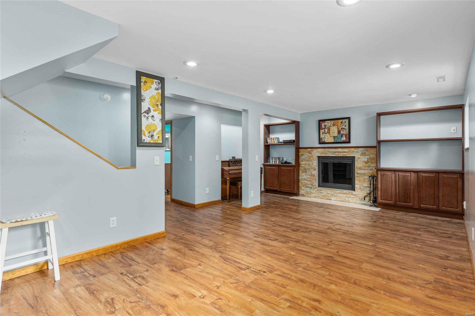 15 Birchwood Road Litchfield, IL 62056 - Photo 5 of 20 Gallery Image 5