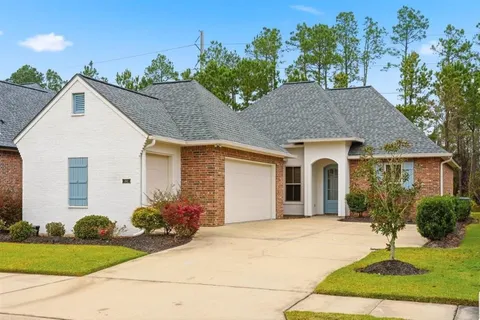 $425,000 | 3862 North Jasmine Drive, Lake Charles, LA 70605