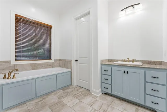 $425,000 | 3862 North Jasmine Drive, Lake Charles, LA 70605