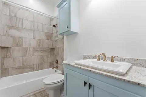 $425,000 | 3862 North Jasmine Drive, Lake Charles, LA 70605