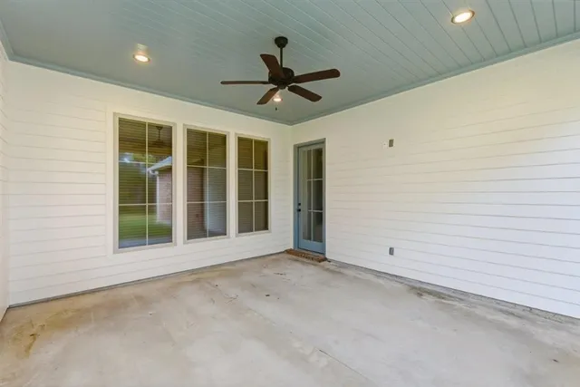 $425,000 | 3862 North Jasmine Drive, Lake Charles, LA 70605
