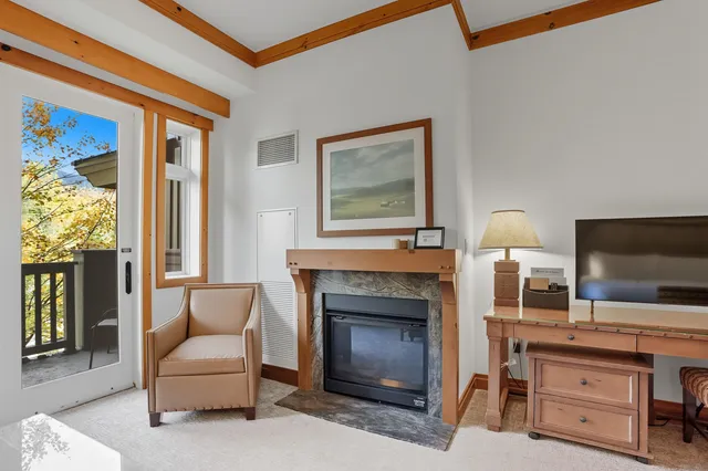 $520,000 | 7412 Mountain Road, Unit 1228, Stowe, VT 05672