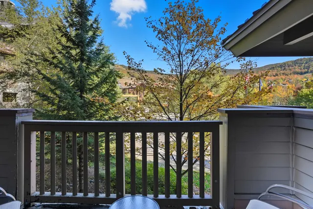 $520,000 | 7412 Mountain Road, Unit 1228, Stowe, VT 05672