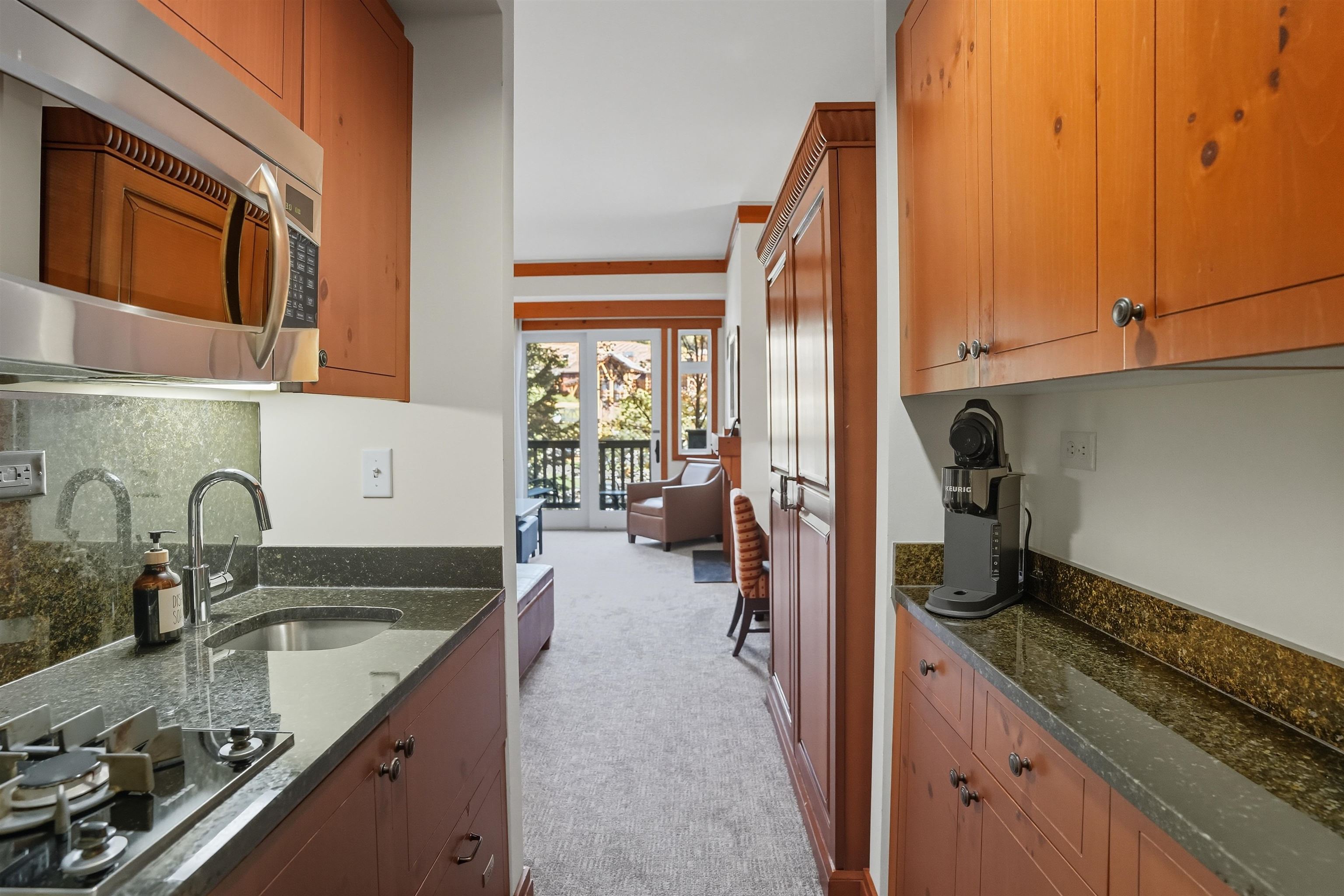 7412 Mountain Road, Unit 1228 Stowe, VT 05672 - Photo 5 of 22