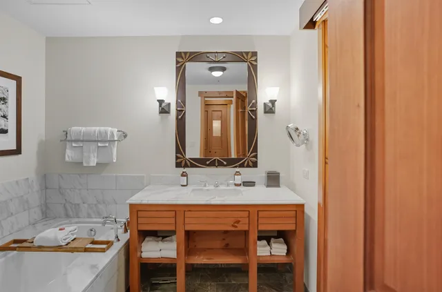 $520,000 | 7412 Mountain Road, Unit 1228, Stowe, VT 05672