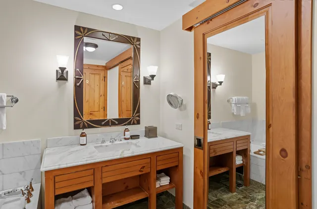 $520,000 | 7412 Mountain Road, Unit 1228, Stowe, VT 05672