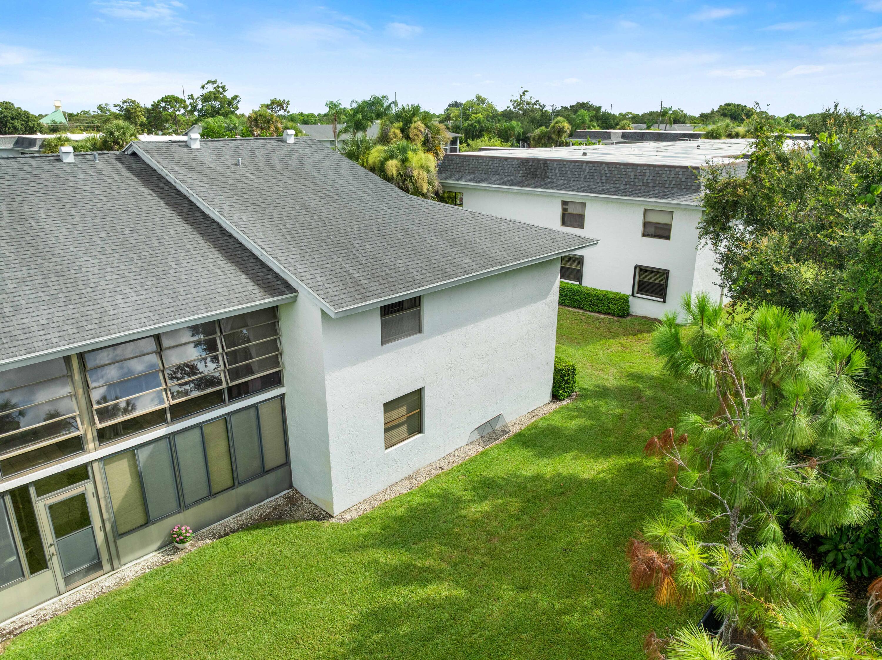 1250 Southeast Parkview Place, Unit C10 Stuart, FL 34994 - Photo 17 of 19 an aerial view of a house
